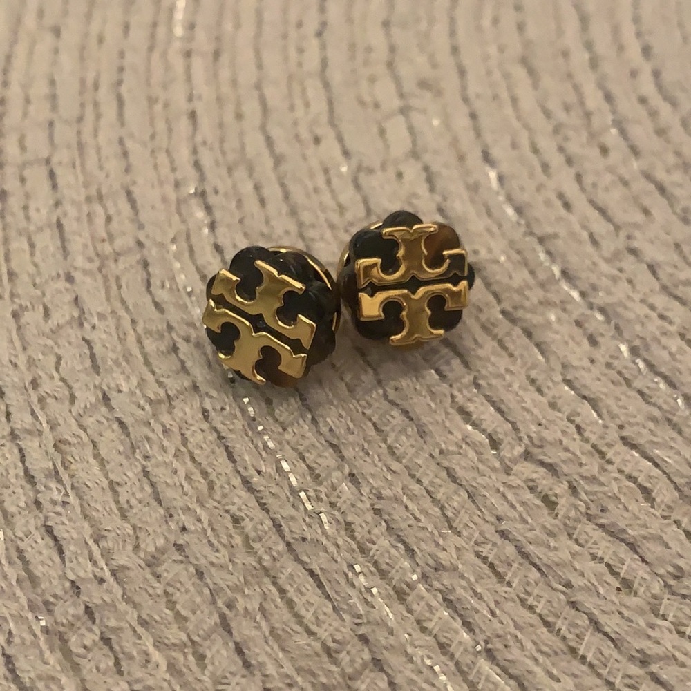 Tory Burch Logo Flower Resin Stud Earrings